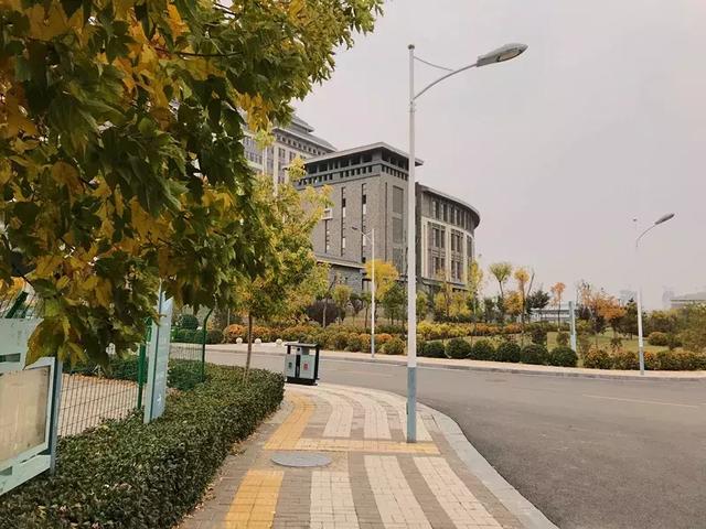 美哭了!太原这8所高校秋日美景,浪漫堪比电影!有你母校吗?