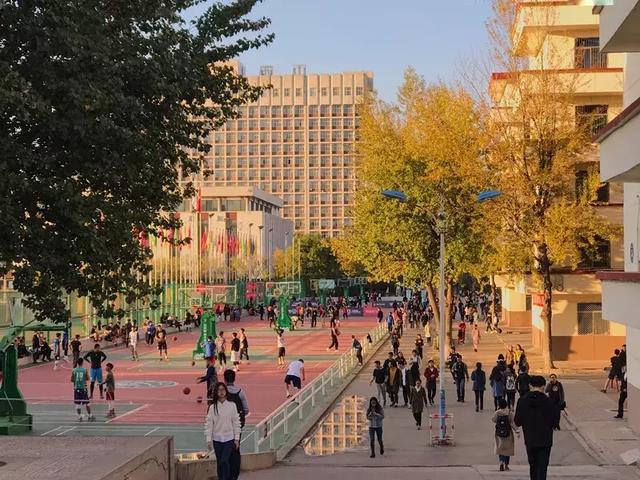 美哭了!太原这8所高校秋日美景,浪漫堪比电影!有你母校吗?