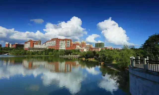 还记得你学校里校园湖的风光吗？盘点湖南十大高校校园湖风景，看看有没有你的母校！